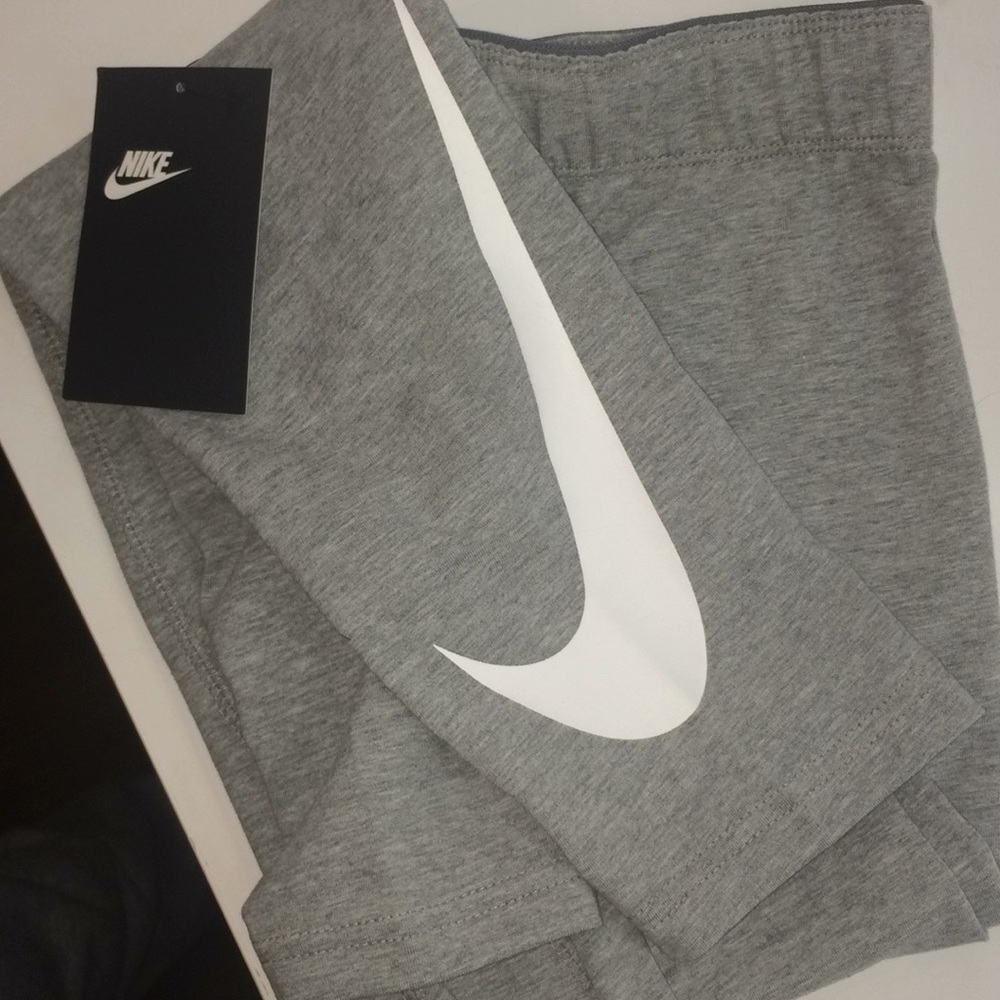 NWT nike leggings